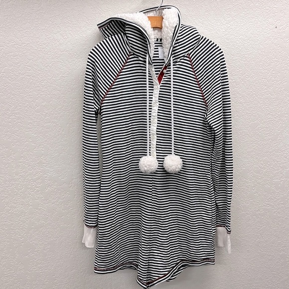 Abercrombie & Fitch One Piece Striped Thermal Hoodie Mini Romper L - Picture 2 of 11